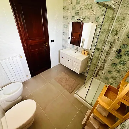 Finch Mondello Villa *